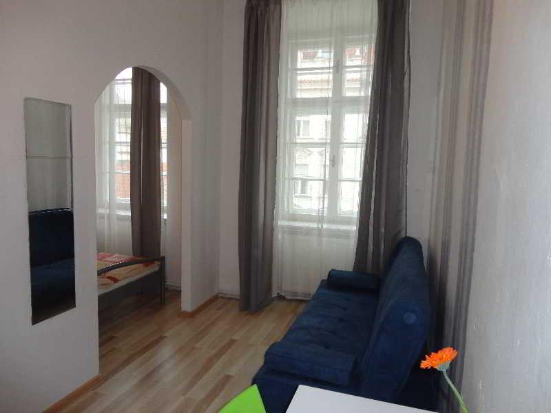 Pension Tara Prag Exteriör bild